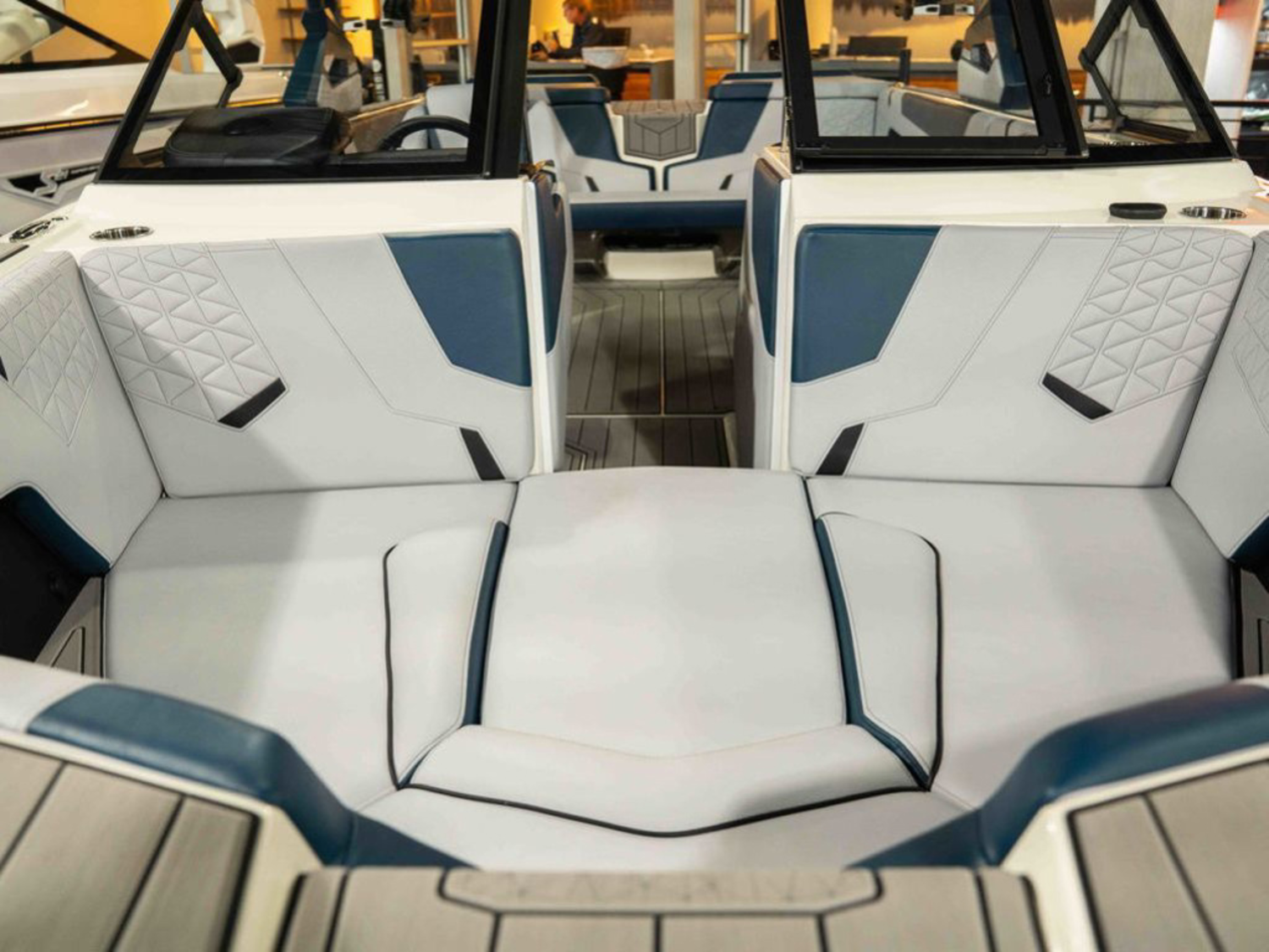 2027 Nautique Super Air Nautique GS22
