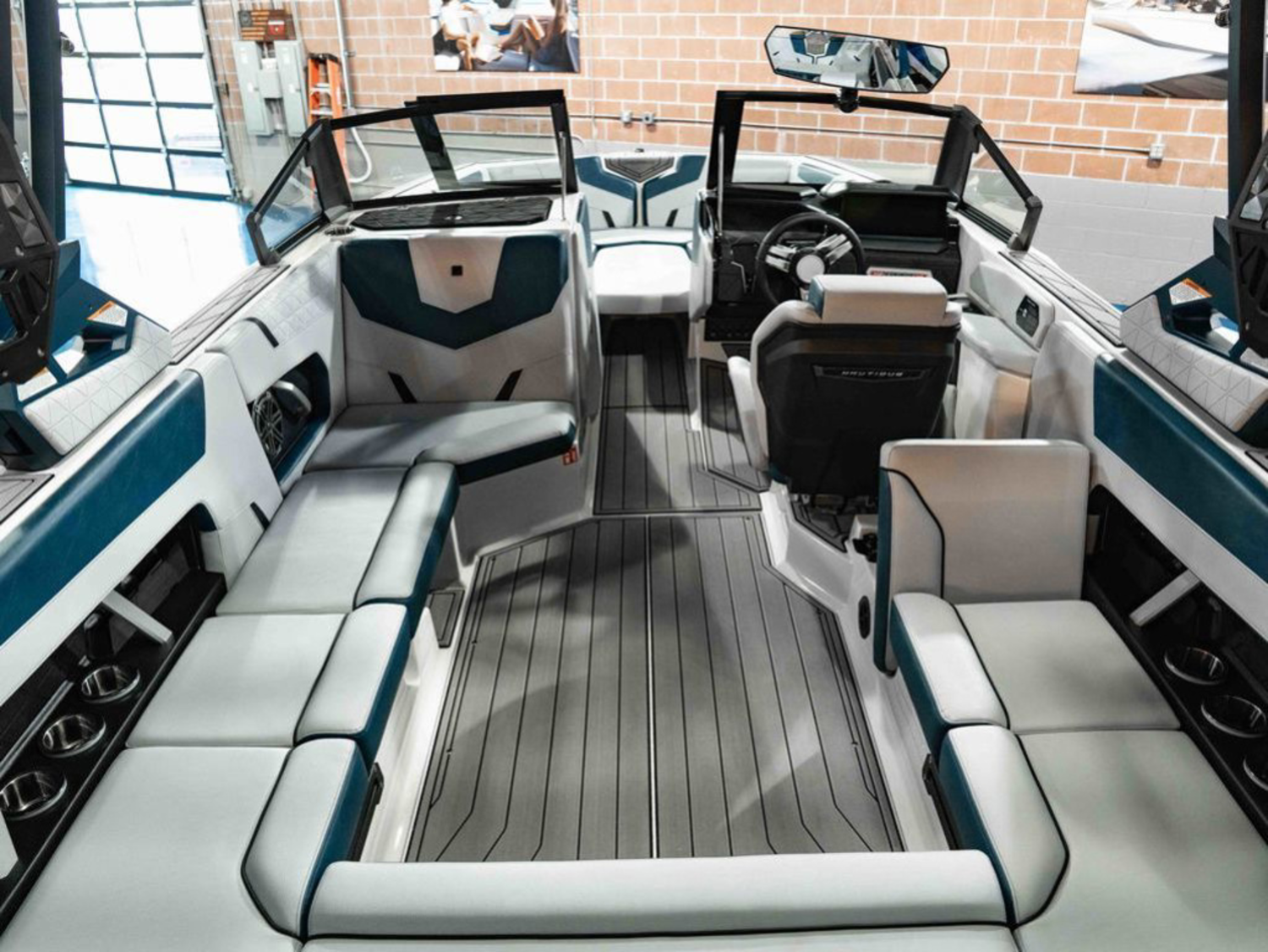 2027 Nautique Super Air Nautique GS22
