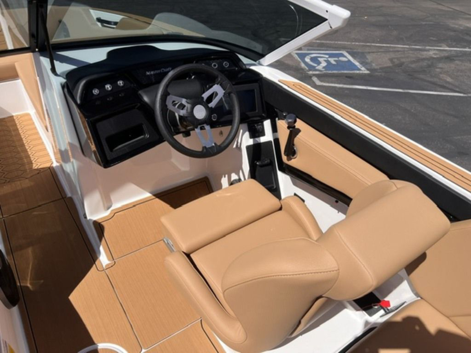 2027 Mastercraft NXT24