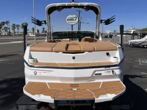 2027-mastercraft-nxt24-146400-image7