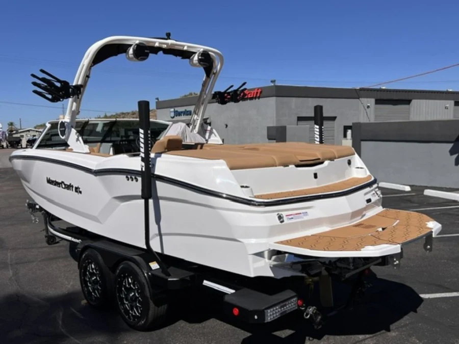 2027-mastercraft-nxt24-146400-image8