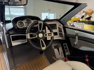 2022-mastercraft-xt23-146407-image10.webp