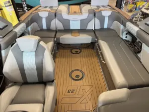 2022-mastercraft-xt23-146407-image16.webp