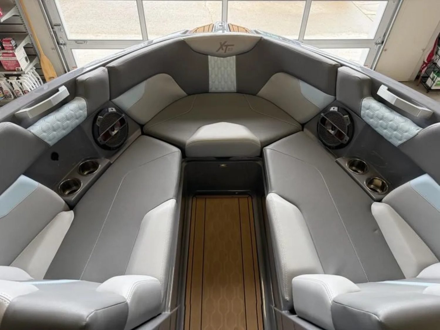 2022 Mastercraft XT23