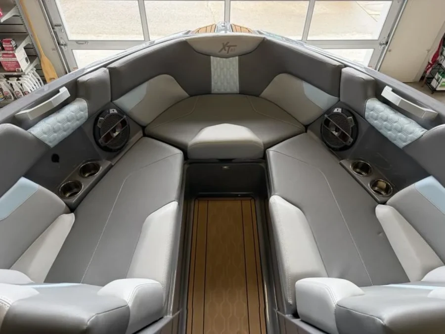2022-mastercraft-xt23-146407-image17.webp
