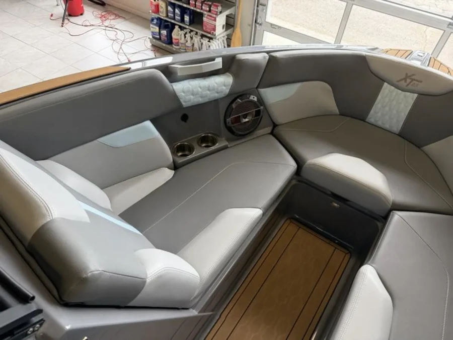 2022-mastercraft-xt23-146407-image20.webp