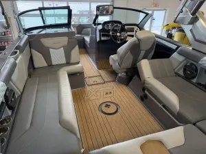 2022-mastercraft-xt23-146407-image7.webp