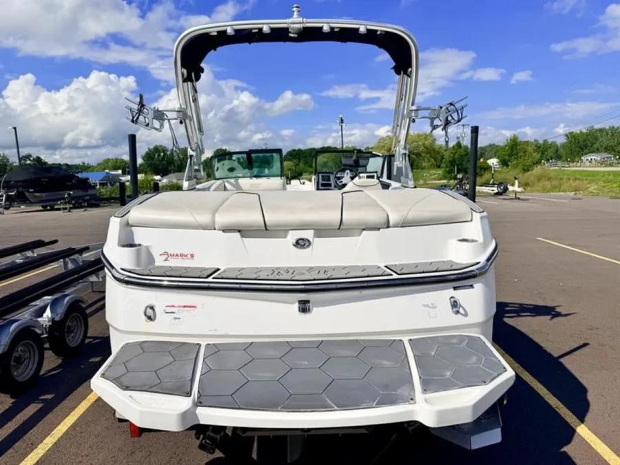 2019-mastercraft-nxt20-146409-image3.webp