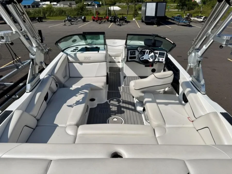 2019-mastercraft-nxt20-146409-image6.webp
