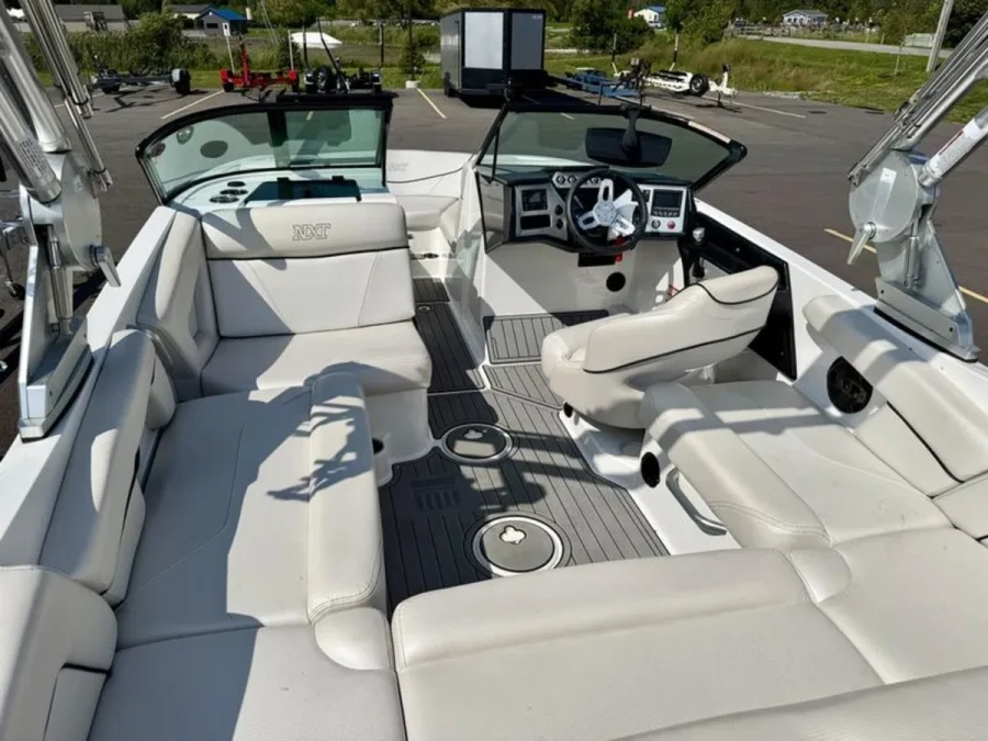 2019-mastercraft-nxt20-146409-image7.webp