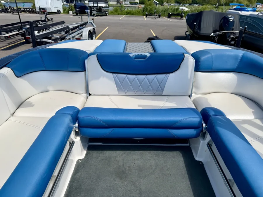 2014-mastercraft-x10-146411-image28.webp