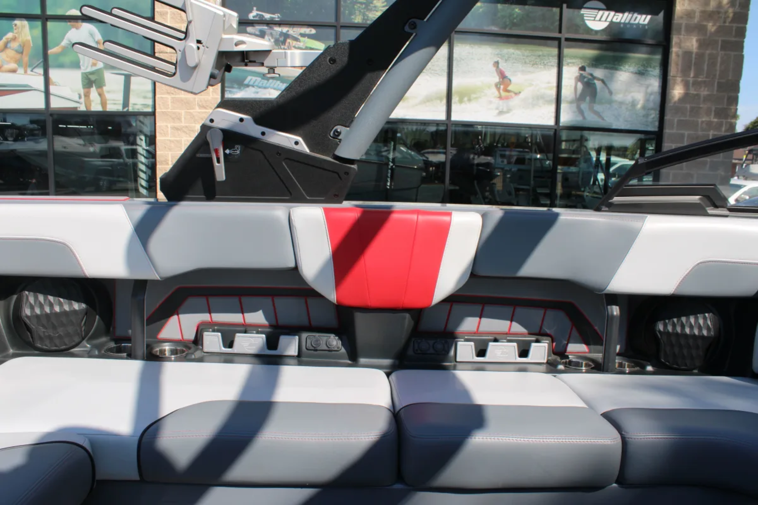 2023 Malibu 23 MXZ
