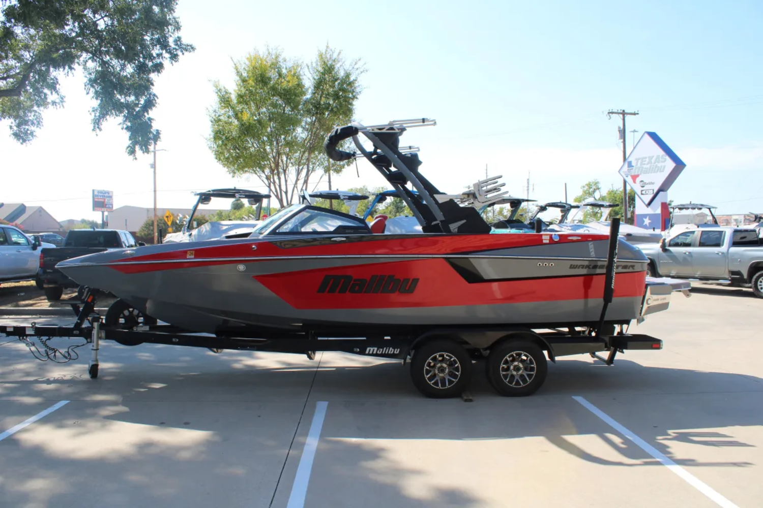 2023 Malibu 23 MXZ