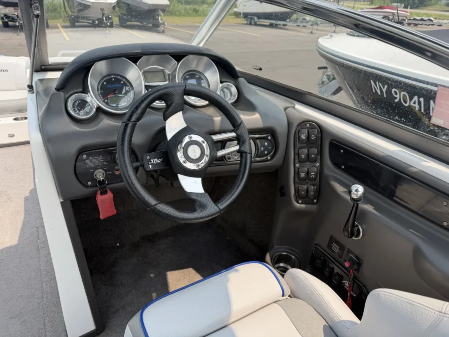 2009-supra-launch-24ssv-146415-image13.webp