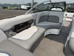 2009-supra-launch-24ssv-146415-image5.webp