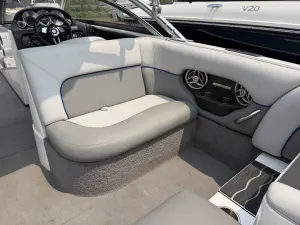 2009-supra-launch-24ssv-146415-image6.webp