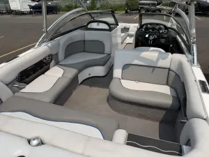 2009-supra-launch-24ssv-146415-image7.webp