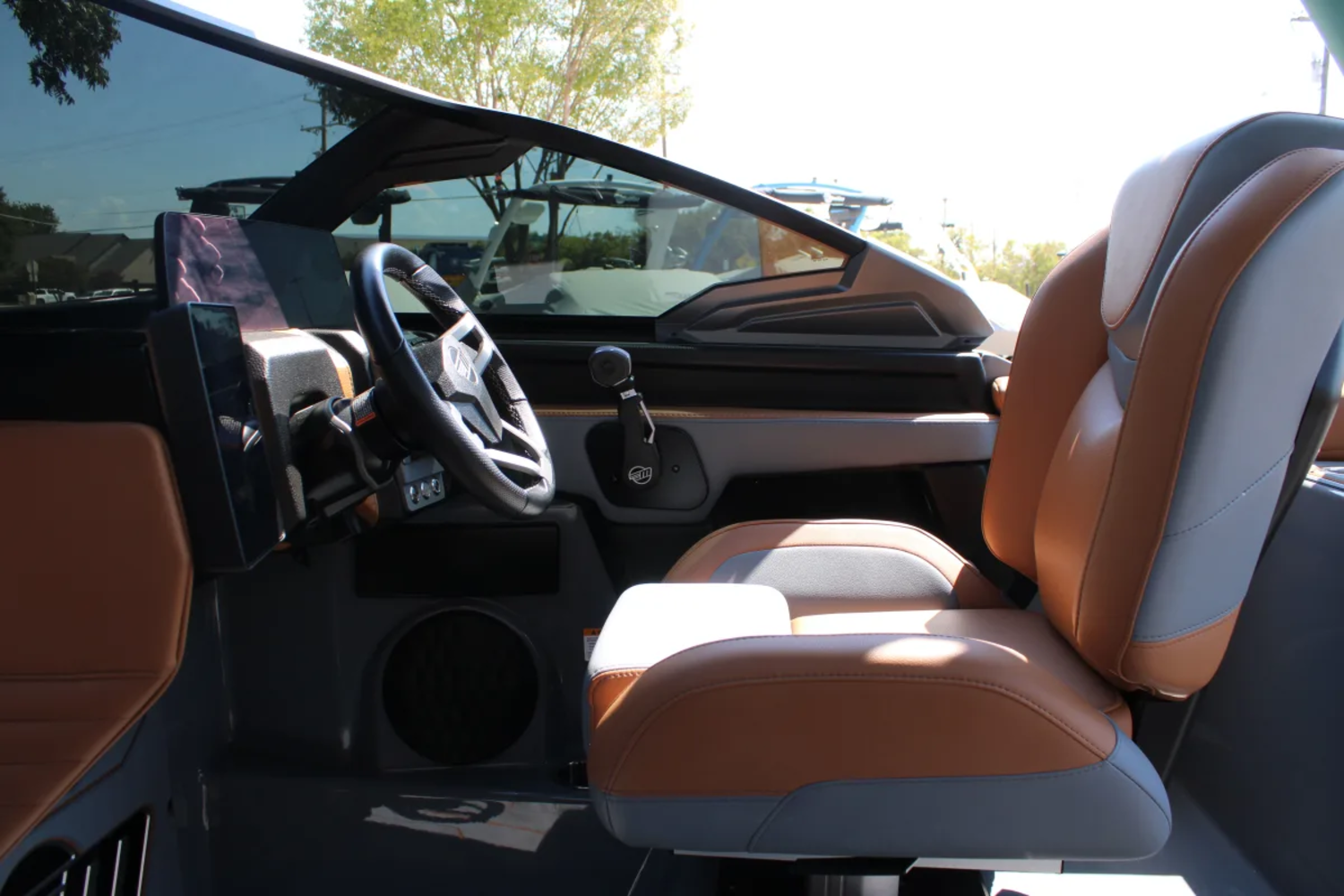 2026 Malibu 25 LSV
