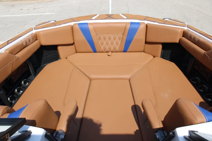 2027-malibu-m230-146417-image17.webp