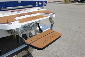 2027-malibu-m230-146417-image8.webp