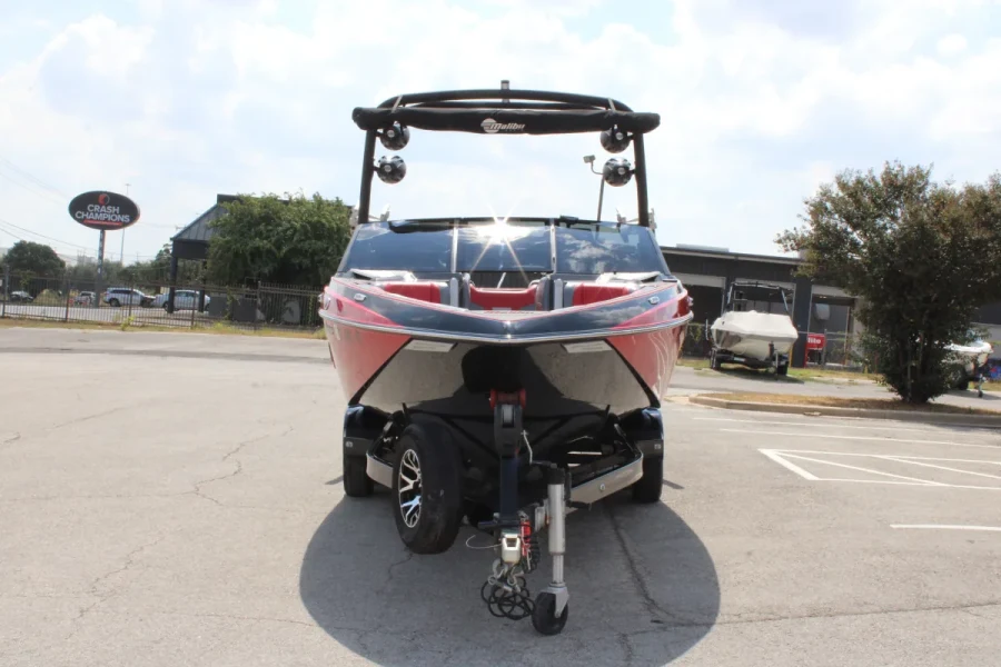 2023-malibu-wakesetter-23-lsv-146419-image2.webp