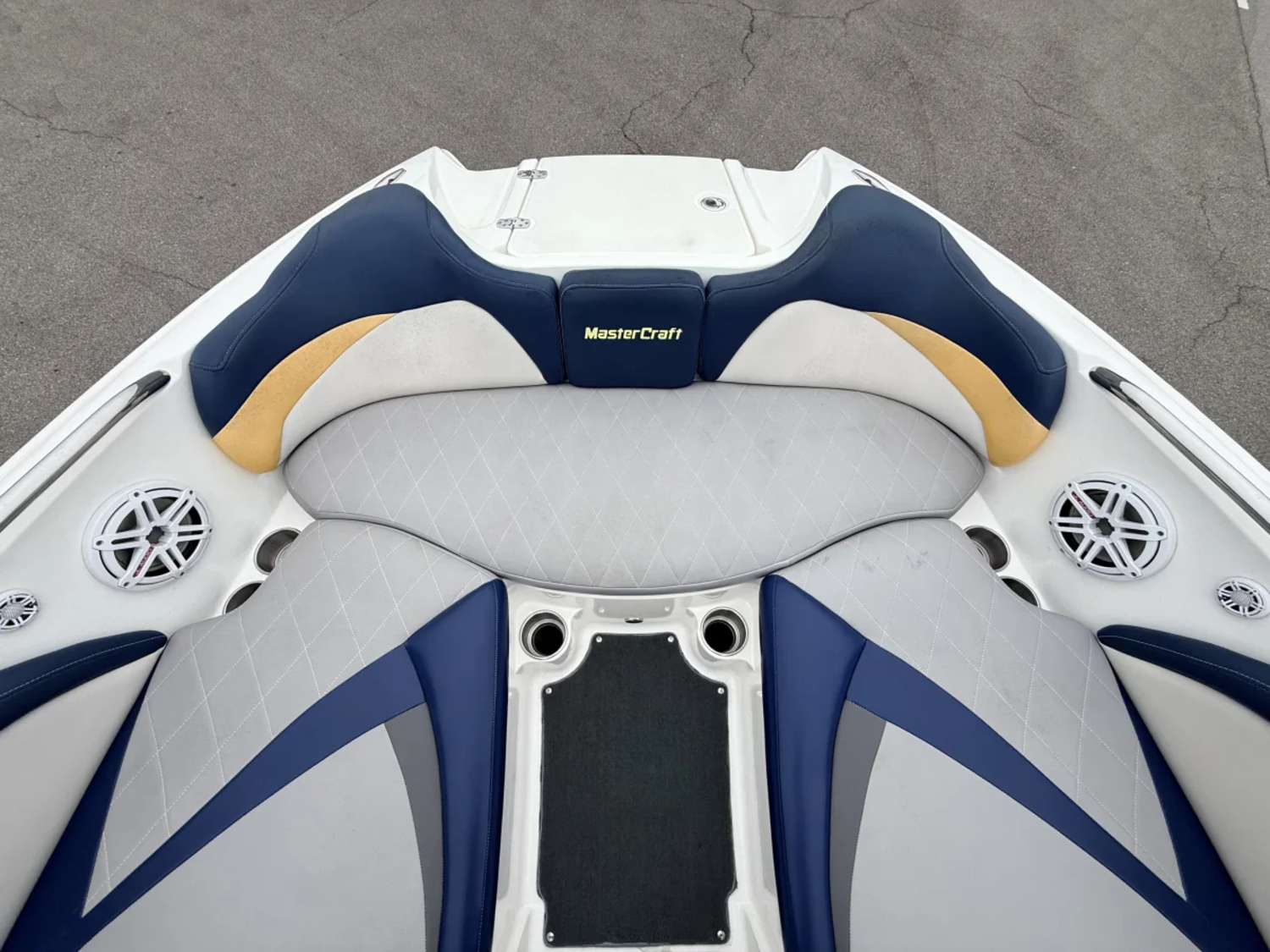 2010 Mastercraft X-35