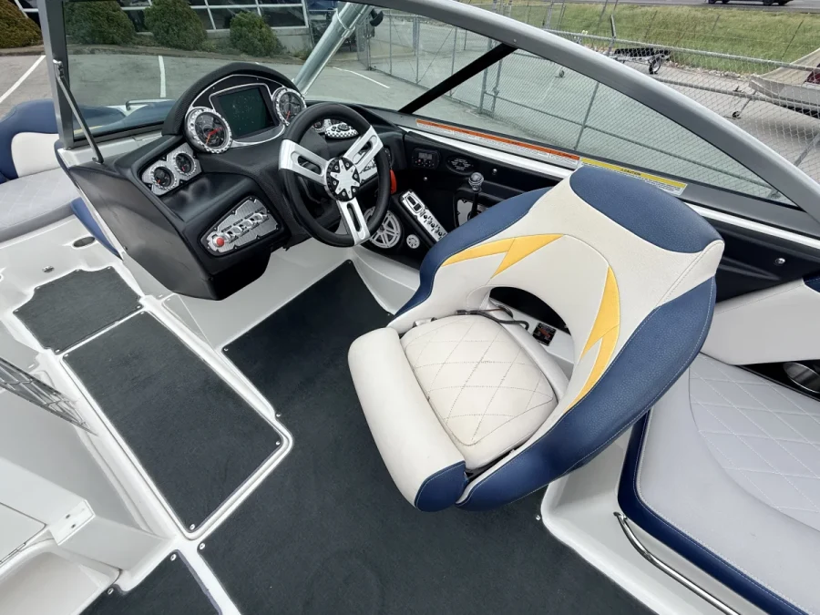 2010-mastercraft-x35-146420-image7.webp