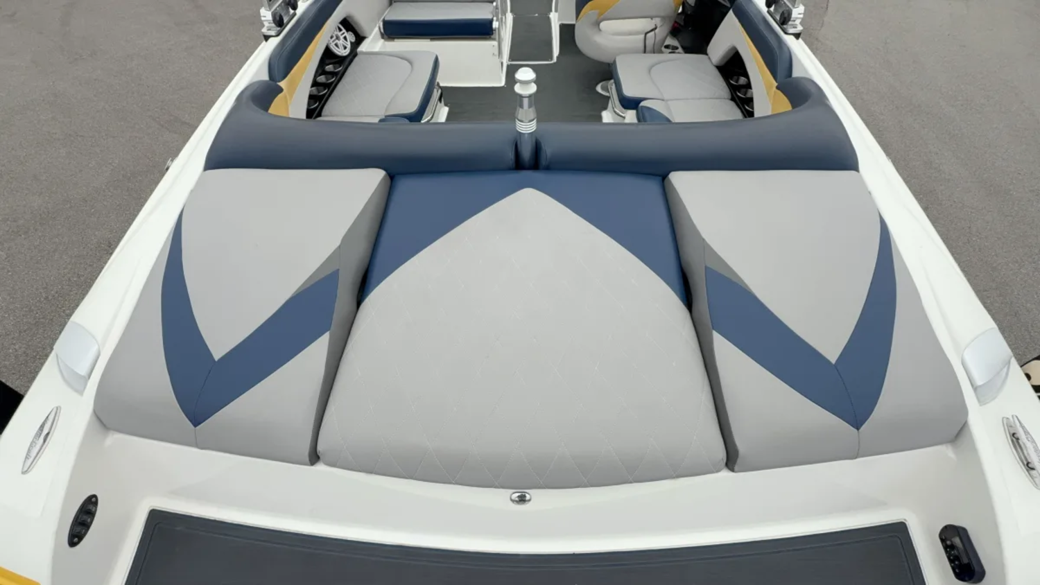 2010 Mastercraft X-35