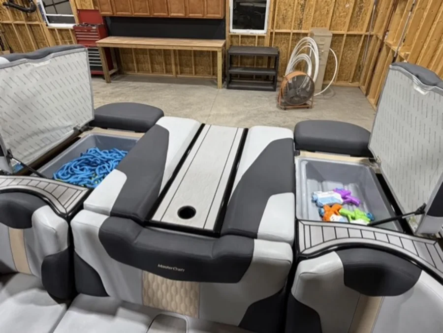 2022-mastercraft-xt23-146424-image6.webp