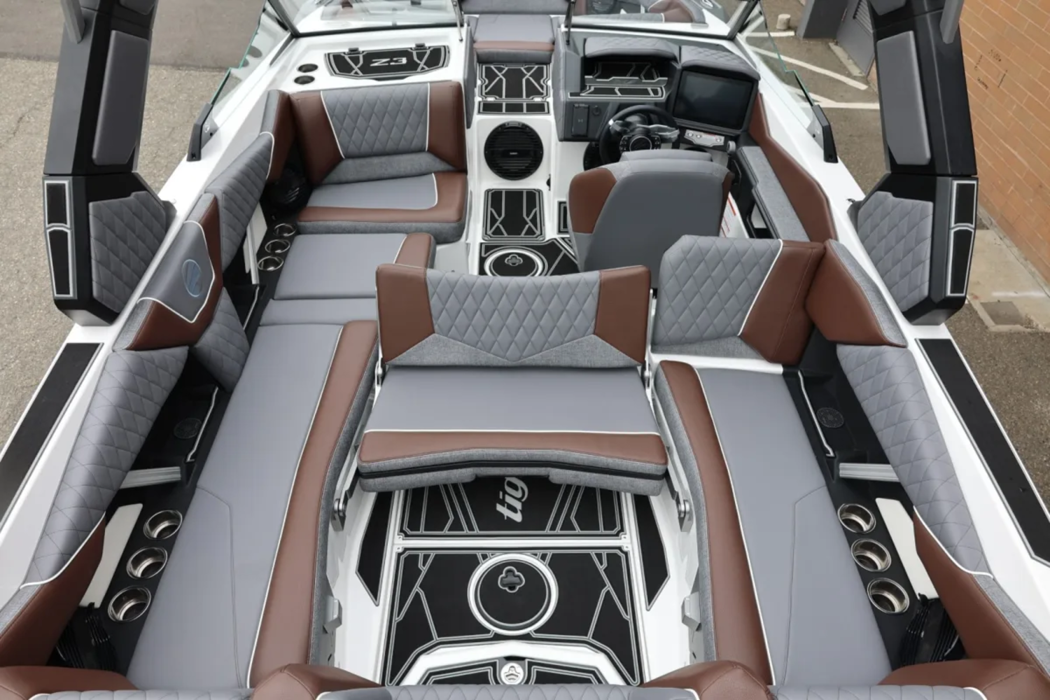 2027 Tige Z3