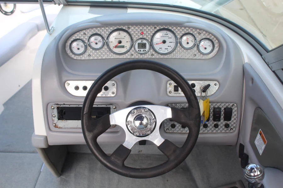 2003-mastercraft-x10-146438-image9