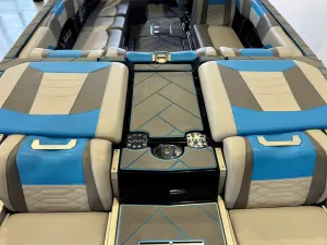 2022-malibu-wakesetter-25-lsv-146443-image10