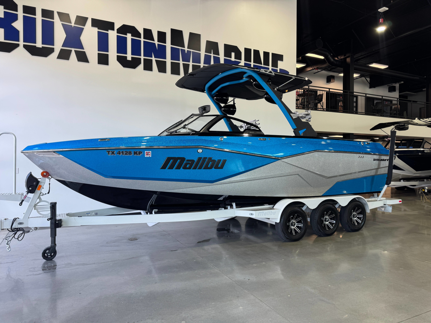 2022 Malibu Wakesetter 25 LSV