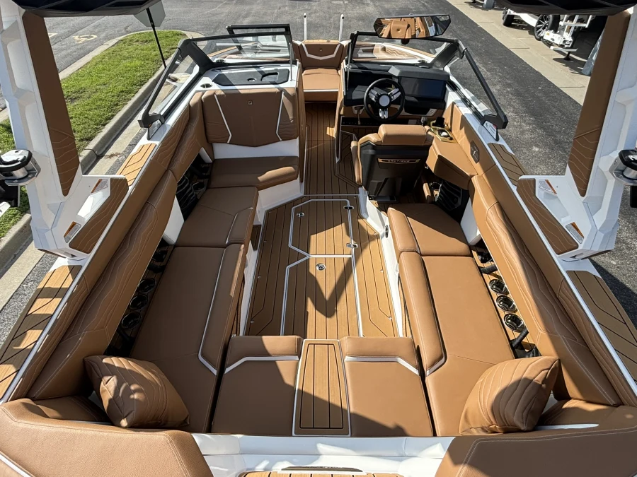 2027-nautique-g23-146448-image15