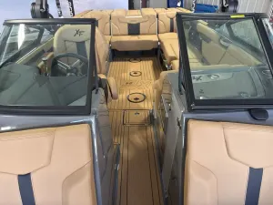2027-mastercraft-xt24-146452-image12