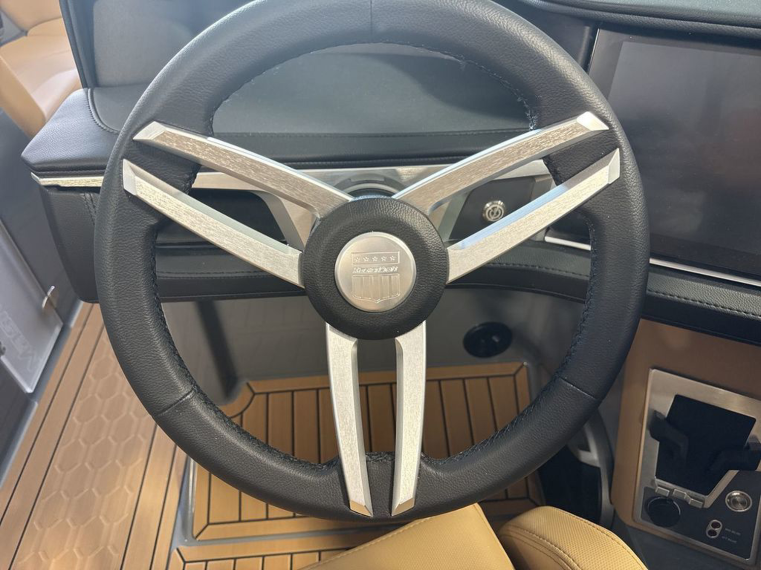 2027 Mastercraft XT24