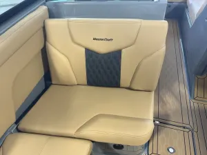 2027-mastercraft-xt24-146452-image17