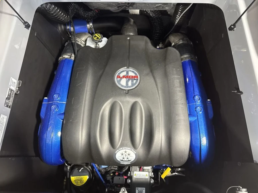2027-mastercraft-xt24-146452-image20