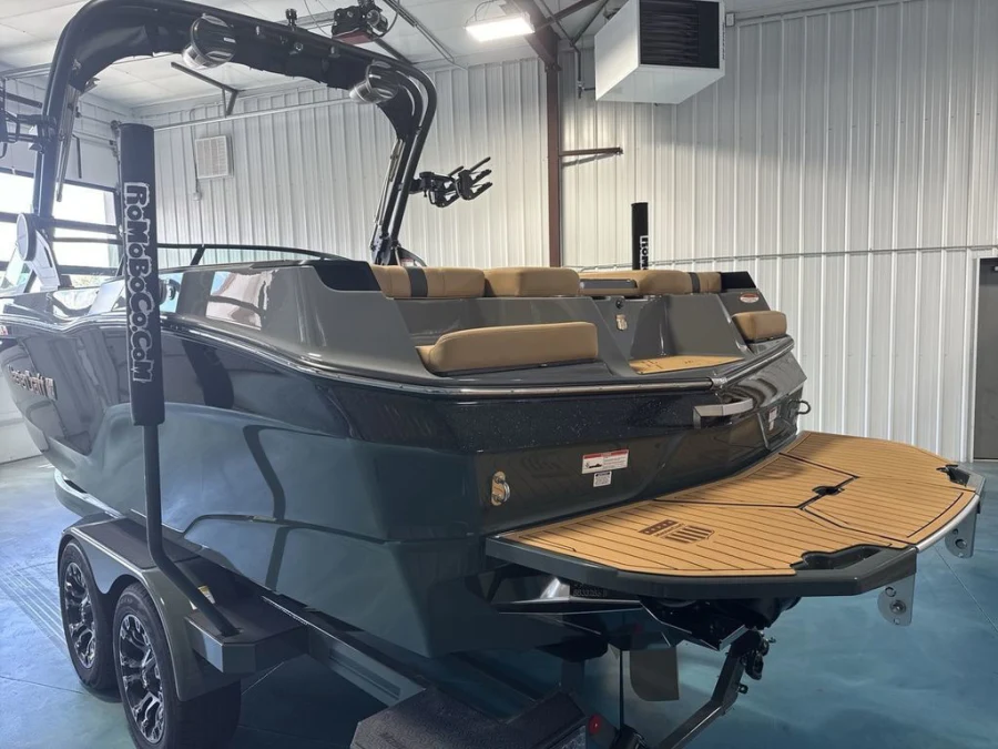2027-mastercraft-xt24-146452-image3