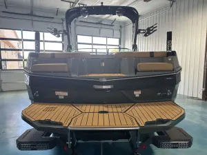 2027-mastercraft-xt24-146452-image4
