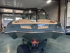 2027-mastercraft-xt24-146452-image8