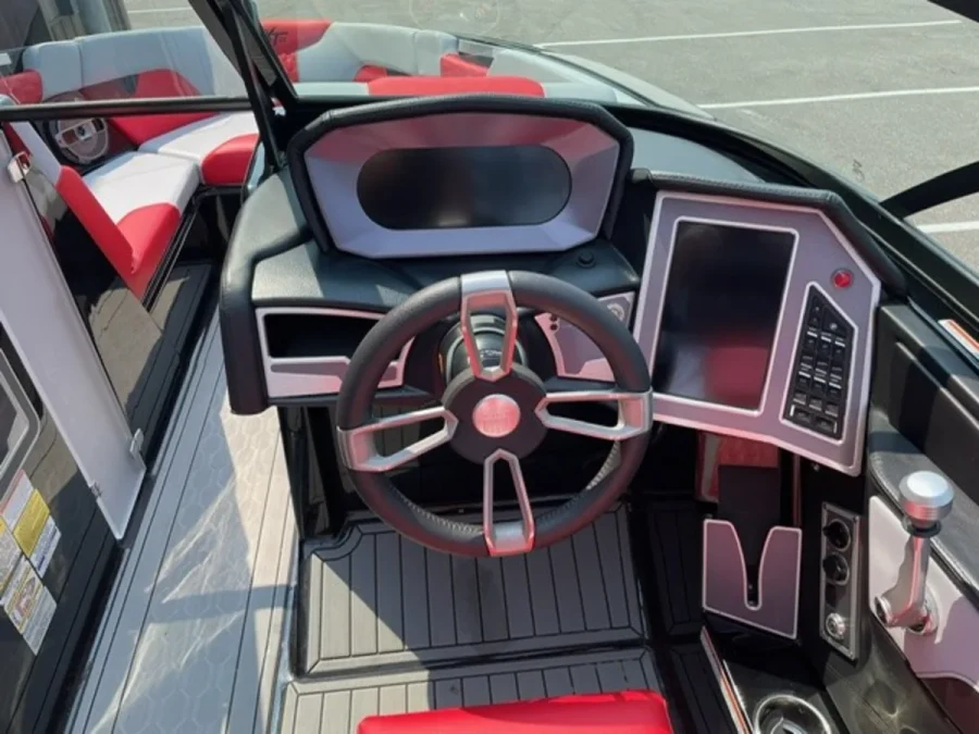2022-mastercraft-xt23-146454-image11.webp