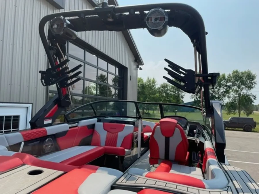 2022-mastercraft-xt23-146454-image2.webp