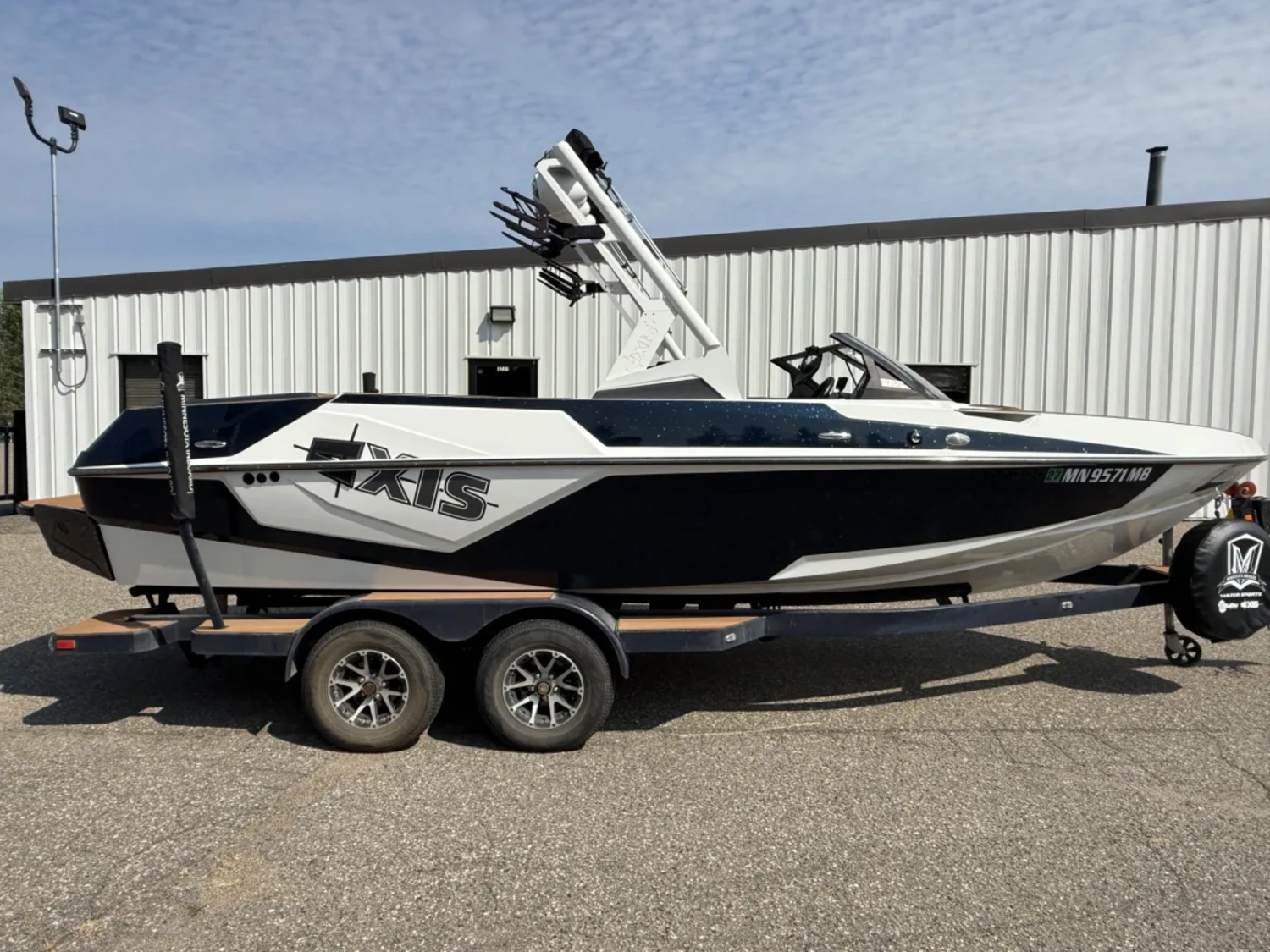 2021 Axis T22