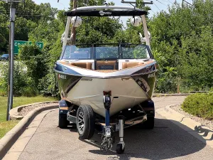 2020-malibu-wakesetter-25-lsv-146457-image1.webp