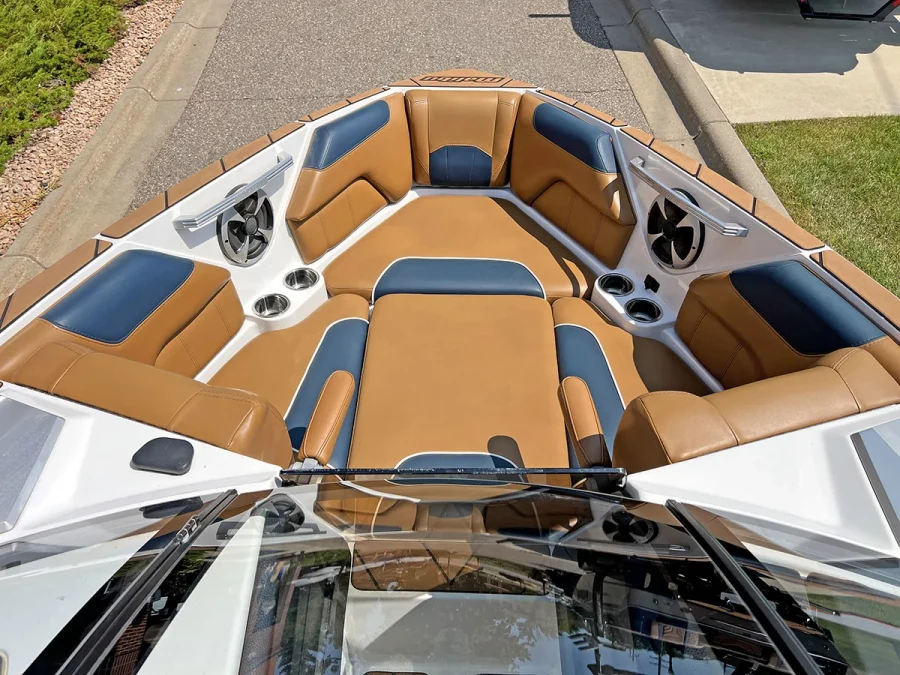 2020-malibu-wakesetter-25-lsv-146457-image11.webp