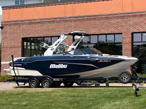 2020-malibu-wakesetter-25-lsv-146457-image2.webp