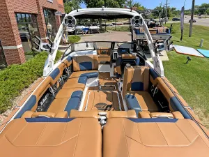 2020-malibu-wakesetter-25-lsv-146457-image9.webp
