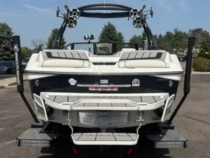 2020-malibu--wakesetter-23-mxz-146459-image10.webp