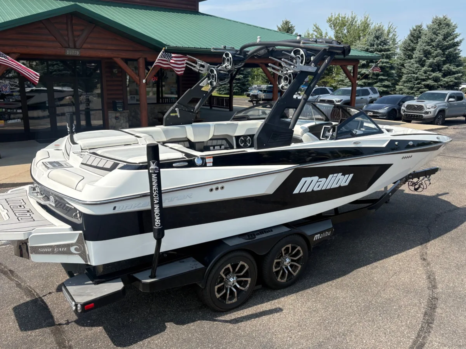 2020 Malibu 23 MXZ